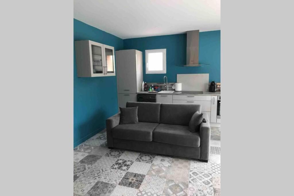 Logement Attenant A Une Villa T2 Avec Terrasse . Besse-sur-Issole Buitenkant foto